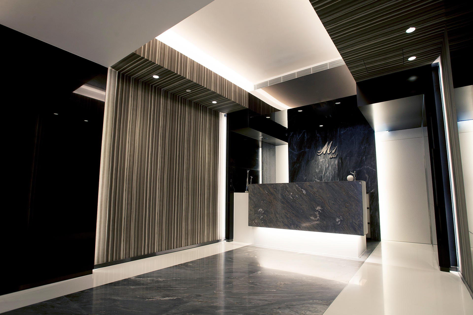 M1-NP-Hotel Hotspot WiFi